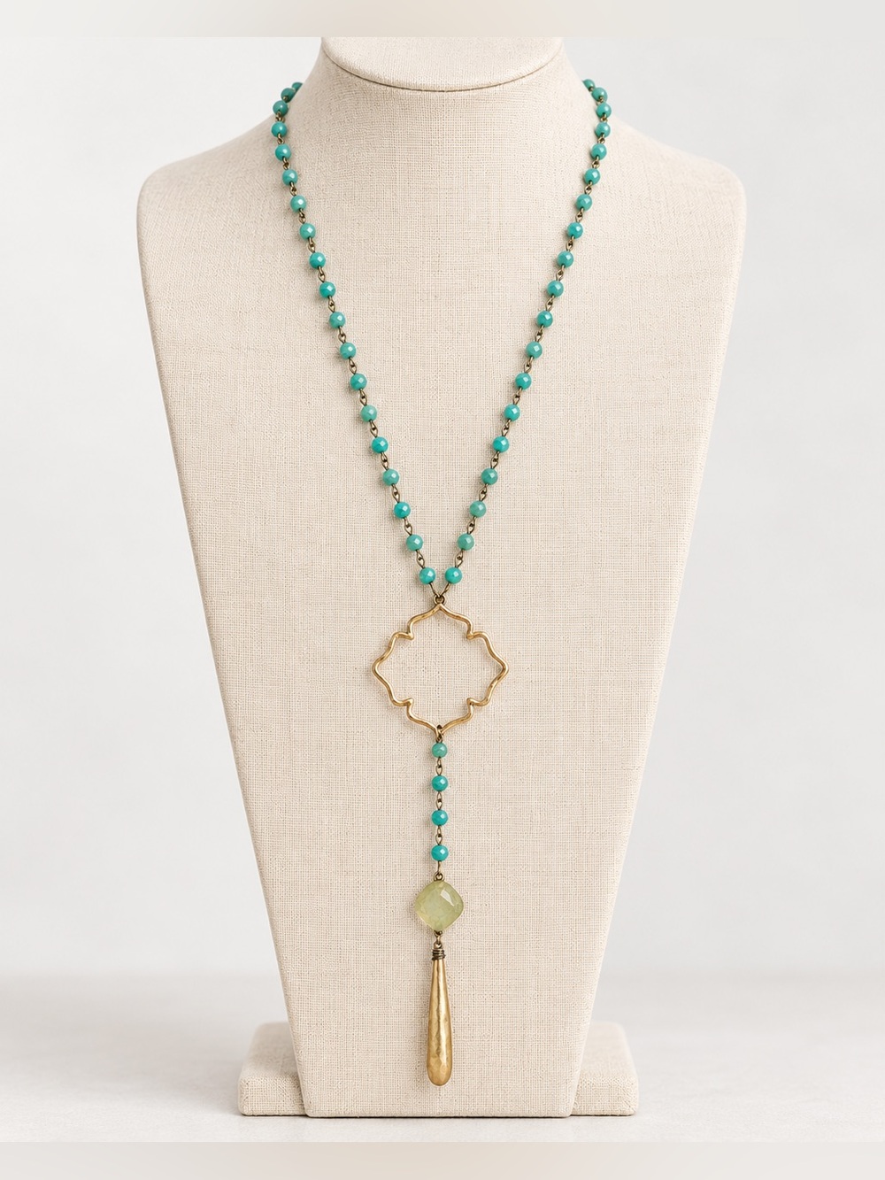 Source Unknown Turquoise Beaded Pendant Necklace with Gold Quatrefoil